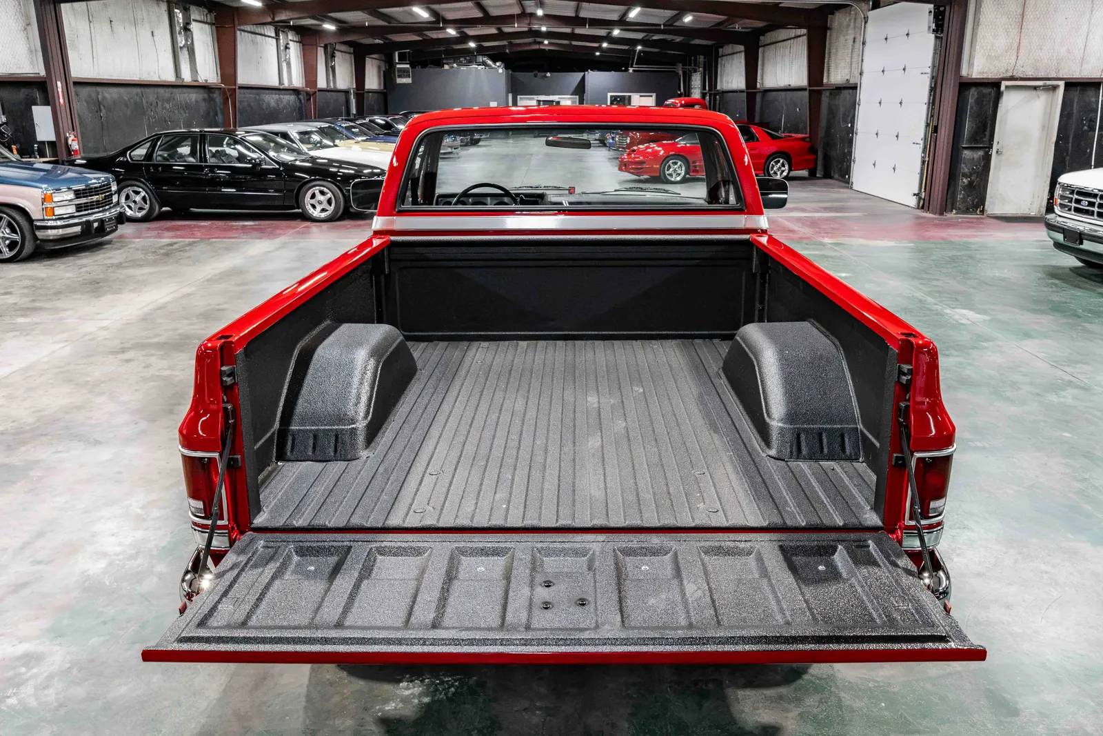 1985-GMC-K10-Apple Red-504244-50.jpg